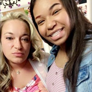 Meet your Posher, Javianna